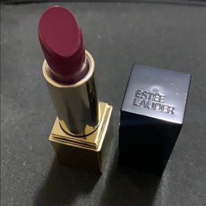 Estée Lauder Sculpting Lipstick